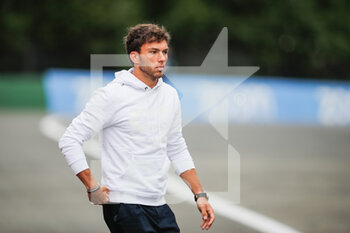 2021-08-26 - GASLY Pierre (fra), Scuderia AlphaTauri Honda AT02, portrait during the Formula 1 Belgium Grand Prix, 12th round of the 2021 FIA Formula One World Championship from August 27 to 29, 2021 on the Circuit de Spa-Francorchamps, in Stavelot, near Liège, Belgium - Photo Antonin Vincent / DPPI - FORMULA 1 BELGIUM GRAND PRIX, 12TH ROUND OF THE 2021 FIA FORMULA ONE WORLD CHAMPIONSHIP - FORMULA 1 - MOTORS
