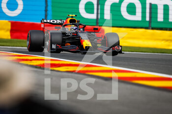 2021-08-27 - 11 PEREZ Sergio (mex), Red Bull Racing Honda RB16B, action during the Formula 1 Belgium Grand Prix, 12th round of the 2021 FIA Formula One World Championship from August 27 to 29, 2021 on the Circuit de Spa-Francorchamps, in Stavelot, near Liège, Belgium - Photo Antonin Vincent / DPPI - FORMULA 1 BELGIUM GRAND PRIX, 12TH ROUND OF THE 2021 FIA FORMULA ONE WORLD CHAMPIONSHIP - FORMULA 1 - MOTORS