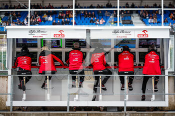 2021-08-27 - Alfa Romeo Racing ORLEN Team, ambiance pitwall during the Formula 1 Belgium Grand Prix, 12th round of the 2021 FIA Formula One World Championship from August 27 to 29, 2021 on the Circuit de Spa-Francorchamps, in Stavelot, near Liège, Belgium - Photo Florent Gooden / DPPI - FORMULA 1 BELGIUM GRAND PRIX, 12TH ROUND OF THE 2021 FIA FORMULA ONE WORLD CHAMPIONSHIP - FORMULA 1 - MOTORS
