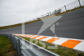 2021-09-02 - Track banking atmosphere during the Formula 1 Heineken Dutch Grand Prix 2021, 13th round of the 2021 FIA Formula One World Championship from September 3 to 5, 2021 on the Circuit Zandvoort, in Zandvoort, Netherlands - Photo Florent Gooden / DPPI - FORMULA 1 HEINEKEN DUTCH GRAND PRIX 2021, 13TH ROUND OF THE 2021 FIA FORMULA ONE WORLD CHAMPIONSHIP - FORMULA 1 - MOTORS