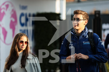 2021-09-02 - RUSSELL George (gbr), Williams Racing F1 FW43B, portrait with his girlfriend during the Formula 1 Heineken Dutch Grand Prix 2021, 13th round of the 2021 FIA Formula One World Championship from September 3 to 5, 2021 on the Circuit Zandvoort, in Zandvoort, Netherlands - FORMULA 1 HEINEKEN DUTCH GRAND PRIX 2021, 13TH ROUND OF THE 2021 FIA FORMULA ONE WORLD CHAMPIONSHIP - FORMULA 1 - MOTORS