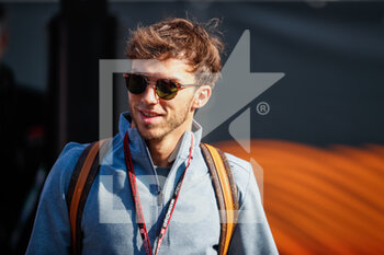 2021-09-02 - GASLY Pierre (fra), Scuderia AlphaTauri Honda AT02, portrait during the Formula 1 Heineken Dutch Grand Prix 2021, 13th round of the 2021 FIA Formula One World Championship from September 3 to 5, 2021 on the Circuit Zandvoort, in Zandvoort, Netherlands - FORMULA 1 HEINEKEN DUTCH GRAND PRIX 2021, 13TH ROUND OF THE 2021 FIA FORMULA ONE WORLD CHAMPIONSHIP - FORMULA 1 - MOTORS