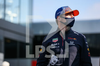 2021-09-02 - VERSTAPPEN Max (ned), Red Bull Racing Honda RB16B, portrait during the Formula 1 Heineken Dutch Grand Prix 2021, 13th round of the 2021 FIA Formula One World Championship from September 3 to 5, 2021 on the Circuit Zandvoort, in Zandvoort, Netherlands - FORMULA 1 HEINEKEN DUTCH GRAND PRIX 2021, 13TH ROUND OF THE 2021 FIA FORMULA ONE WORLD CHAMPIONSHIP - FORMULA 1 - MOTORS