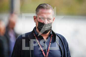 2021-09-04 - VERSTAPPEN Jos, father of Max, portrait during the Formula 1 Heineken Dutch Grand Prix 2021, 13th round of the 2021 FIA Formula One World Championship from September 3 to 5, 2021 on the Circuit Zandvoort, in Zandvoort, Netherlands - FORMULA 1 HEINEKEN DUTCH GRAND PRIX 2021, 13TH ROUND OF THE 2021 FIA FORMULA ONE WORLD CHAMPIONSHIP - FORMULA 1 - MOTORS