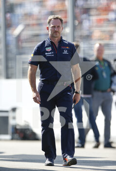 2021-09-05 - HORNER Christian (gbr), Team Principal of Red Bull Racing, portrait during the Formula 1 Heineken Dutch Grand Prix 2021, 13th round of the 2021 FIA Formula One World Championship from September 3 to 5, 2021 on the Circuit Zandvoort, in Zandvoort, Netherlands - FORMULA 1 HEINEKEN DUTCH GRAND PRIX 2021, 13TH ROUND OF THE 2021 FIA FORMULA ONE WORLD CHAMPIONSHIP - FORMULA 1 - MOTORS