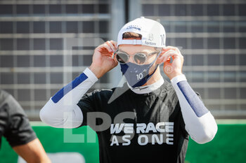 2021-09-05 - GASLY Pierre (fra), Scuderia AlphaTauri Honda AT02, portrait during the Formula 1 Heineken Dutch Grand Prix 2021, 13th round of the 2021 FIA Formula One World Championship from September 3 to 5, 2021 on the Circuit Zandvoort, in Zandvoort, Netherlands - FORMULA 1 HEINEKEN DUTCH GRAND PRIX 2021, 13TH ROUND OF THE 2021 FIA FORMULA ONE WORLD CHAMPIONSHIP - FORMULA 1 - MOTORS