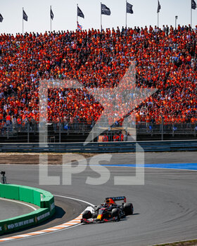2021-09-05 - VERSTAPPEN Max (ned), Red Bull Racing Honda RB16B, action during the Formula 1 Heineken Dutch Grand Prix 2021, 13th round of the 2021 FIA Formula One World Championship from September 3 to 5, 2021 on the Circuit Zandvoort, in Zandvoort, Netherlands - FORMULA 1 HEINEKEN DUTCH GRAND PRIX 2021, 13TH ROUND OF THE 2021 FIA FORMULA ONE WORLD CHAMPIONSHIP - FORMULA 1 - MOTORS