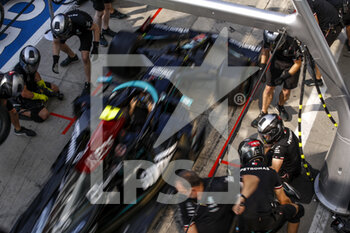 2021-09-09 - Mercedes AMG F1 GP W12 E Performance, mechanical detail pitstop practice during the Formula 1 Heineken Gran Premio D?italia 2021, Italian Grand Prix, 14th round of the 2021 FIA Formula One World Championship from September 9 to 12, 2021 on the Autodromo Nazionale di Monza, in Monza, Italy - FORMULA 1 HEINEKEN GRAN PREMIO D'ITALIA 2021, ITALIAN GRAND PRIX, 14TH ROUND OF THE 2021 FIA FORMULA ONE WORLD CHAMPIONSHIP - FORMULA 1 - MOTORS