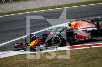 2021-09-12 - VERSTAPPEN Max (ned), Red Bull Racing Honda RB16B, portrait went off during the Formula 1 Heineken Gran Premio D'italia 2021, Italian Grand Prix, 14th round of the 2021 FIA Formula One World Championship from September 9 to 12, 2021 on the Autodromo Nazionale di Monza, in Monza, Italy - FORMULA 1 HEINEKEN GRAN PREMIO D'ITALIA 2021, ITALIAN GRAND PRIX, 14TH ROUND OF THE 2021 FIA FORMULA ONE WORLD CHAMPIONSHIP - FORMULA 1 - MOTORS