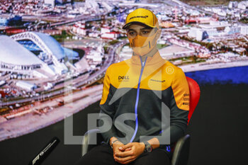 2021-09-23 - NORRIS Lando (gbr), McLaren MCL35M, portrait during the Formula 1 VTB Russian Grand Prix 2021, 15th round of the 2021 FIA Formula One World Championship from September 24 to 26, 2021 on the Sochi Autodrom, in Sochi, Russia - FORMULA 1 VTB RUSSIAN GRAND PRIX 2021, 15TH ROUND OF THE 2021 FIA FORMULA ONE WORLD CHAMPIONSHIP - FORMULA 1 - MOTORS