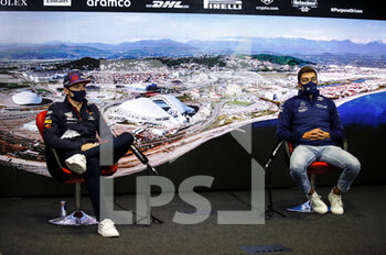 2021-09-23 - VERSTAPPEN Max (ned), Red Bull Racing Honda RB16B, portrait RUSSELL George (gbr), Williams Racing F1 FW43B, portrait during the Formula 1 VTB Russian Grand Prix 2021, 15th round of the 2021 FIA Formula One World Championship from September 24 to 26, 2021 on the Sochi Autodrom, in Sochi, Russia - FORMULA 1 VTB RUSSIAN GRAND PRIX 2021, 15TH ROUND OF THE 2021 FIA FORMULA ONE WORLD CHAMPIONSHIP - FORMULA 1 - MOTORS