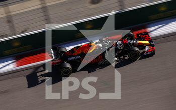 2021-09-23 - 33 VERSTAPPEN Max (nld), Red Bull Racing Honda RB16B, action during the Formula 1 VTB Russian Grand Prix 2021, 15th round of the 2021 FIA Formula One World Championship from September 24 to 26, 2021 on the Sochi Autodrom, in Sochi, Russia - FORMULA 1 VTB RUSSIAN GRAND PRIX 2021, 15TH ROUND OF THE 2021 FIA FORMULA ONE WORLD CHAMPIONSHIP - FORMULA 1 - MOTORS