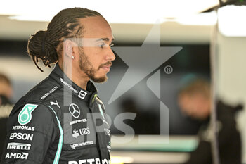 2021-09-24 - HAMILTON Lewis (gbr), Mercedes AMG F1 GP W12 E Performance, portrait during the Formula 1 VTB Russian Grand Prix 2021, 15th round of the 2021 FIA Formula One World Championship from September 24 to 26, 2021 on the Sochi Autodrom, in Sochi, Russia - FORMULA 1 VTB RUSSIAN GRAND PRIX 2021, 15TH ROUND OF THE 2021 FIA FORMULA ONE WORLD CHAMPIONSHIP - FORMULA 1 - MOTORS