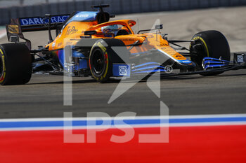 2021-09-24 - 03 RICCIARDO Daniel (aus), McLaren MCL35M, action during the Formula 1 VTB Russian Grand Prix 2021, 15th round of the 2021 FIA Formula One World Championship from September 24 to 26, 2021 on the Sochi Autodrom, in Sochi, Russia - FORMULA 1 VTB RUSSIAN GRAND PRIX 2021, 15TH ROUND OF THE 2021 FIA FORMULA ONE WORLD CHAMPIONSHIP - FORMULA 1 - MOTORS