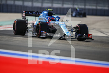2021-09-24 - 31 OCON Esteban (fra), Alpine F1 A521, action during the Formula 1 VTB Russian Grand Prix 2021, 15th round of the 2021 FIA Formula One World Championship from September 24 to 26, 2021 on the Sochi Autodrom, in Sochi, Russia - FORMULA 1 VTB RUSSIAN GRAND PRIX 2021, 15TH ROUND OF THE 2021 FIA FORMULA ONE WORLD CHAMPIONSHIP - FORMULA 1 - MOTORS