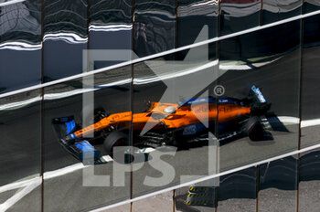 2021-09-24 - 03 RICCIARDO Daniel (aus), McLaren MCL35M, action during the Formula 1 VTB Russian Grand Prix 2021, 15th round of the 2021 FIA Formula One World Championship from September 24 to 26, 2021 on the Sochi Autodrom, in Sochi, Russia - FORMULA 1 VTB RUSSIAN GRAND PRIX 2021, 15TH ROUND OF THE 2021 FIA FORMULA ONE WORLD CHAMPIONSHIP - FORMULA 1 - MOTORS