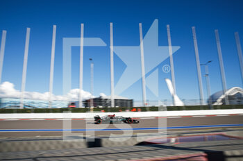 2021-09-24 - 44 HAMILTON Lewis (gbr), Mercedes AMG F1 GP W12 E Performance, action during the Formula 1 VTB Russian Grand Prix 2021, 15th round of the 2021 FIA Formula One World Championship from September 24 to 26, 2021 on the Sochi Autodrom, in Sochi, Russia - FORMULA 1 VTB RUSSIAN GRAND PRIX 2021, 15TH ROUND OF THE 2021 FIA FORMULA ONE WORLD CHAMPIONSHIP - FORMULA 1 - MOTORS