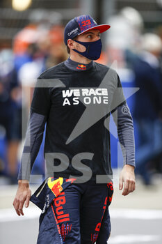 2021-09-26 - VERSTAPPEN Max (ned), Red Bull Racing Honda RB16B, portrait during the Formula 1 VTB Russian Grand Prix 2021, 15th round of the 2021 FIA Formula One World Championship from September 24 to 26, 2021 on the Sochi Autodrom, in Sochi, Russia - FORMULA 1 VTB RUSSIAN GRAND PRIX 2021, 15TH ROUND OF THE 2021 FIA FORMULA ONE WORLD CHAMPIONSHIP - FORMULA 1 - MOTORS