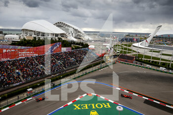 2021-09-26 - 16 LECLERC Charles (mco), Scuderia Ferrari SF21, action 33 VERSTAPPEN Max (nld), Red Bull Racing Honda RB16B, action during the Formula 1 VTB Russian Grand Prix 2021, 15th round of the 2021 FIA Formula One World Championship from September 24 to 26, 2021 on the Sochi Autodrom, in Sochi, Russia - FORMULA 1 VTB RUSSIAN GRAND PRIX 2021, 15TH ROUND OF THE 2021 FIA FORMULA ONE WORLD CHAMPIONSHIP - FORMULA 1 - MOTORS