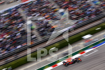 2021-09-26 - 33 VERSTAPPEN Max (nld), Red Bull Racing Honda RB16B, action during the Formula 1 VTB Russian Grand Prix 2021, 15th round of the 2021 FIA Formula One World Championship from September 24 to 26, 2021 on the Sochi Autodrom, in Sochi, Russia - FORMULA 1 VTB RUSSIAN GRAND PRIX 2021, 15TH ROUND OF THE 2021 FIA FORMULA ONE WORLD CHAMPIONSHIP - FORMULA 1 - MOTORS