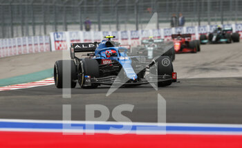 2021-09-26 - 31 OCON Esteban (fra), Alpine F1 A521, action during the Formula 1 VTB Russian Grand Prix 2021, 15th round of the 2021 FIA Formula One World Championship from September 24 to 26, 2021 on the Sochi Autodrom, in Sochi, Russia - FORMULA 1 VTB RUSSIAN GRAND PRIX 2021, 15TH ROUND OF THE 2021 FIA FORMULA ONE WORLD CHAMPIONSHIP - FORMULA 1 - MOTORS