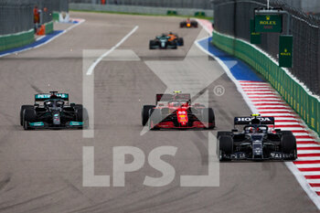 2021-09-26 - 44 HAMILTON Lewis (gbr), Mercedes AMG F1 GP W12 E Performance, action 55 SAINZ Carlos (spa), Scuderia Ferrari SF21, action 10 GASLY Pierre (fra), Scuderia AlphaTauri Honda AT02, action during the Formula 1 VTB Russian Grand Prix 2021, 15th round of the 2021 FIA Formula One World Championship from September 24 to 26, 2021 on the Sochi Autodrom, in Sochi, Russia - FORMULA 1 VTB RUSSIAN GRAND PRIX 2021, 15TH ROUND OF THE 2021 FIA FORMULA ONE WORLD CHAMPIONSHIP - FORMULA 1 - MOTORS