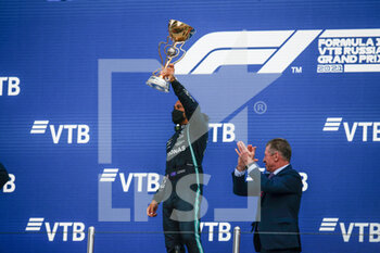 2021-09-26 - HAMILTON Lewis (gbr), Mercedes AMG F1 GP W12 E Performance, portrait, podium during the Formula 1 VTB Russian Grand Prix 2021, 15th round of the 2021 FIA Formula One World Championship from September 24 to 26, 2021 on the Sochi Autodrom, in Sochi, Russia - FORMULA 1 VTB RUSSIAN GRAND PRIX 2021, 15TH ROUND OF THE 2021 FIA FORMULA ONE WORLD CHAMPIONSHIP - FORMULA 1 - MOTORS