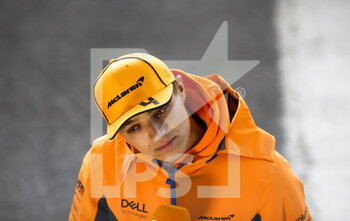 2021-10-07 - NORRIS Lando (gbr), McLaren MCL35M, portrait during the Formula 1 Rolex Turkish Grand Prix 2021, 16th round of the 2021 FIA Formula One World Championship from October 8 to 10, 2021 on the Istanbul Park, in Tuzla, Turkey - FORMULA 1 ROLEX TURKISH GRAND PRIX 2021, 16TH ROUND OF THE 2021 FIA FORMULA ONE WORLD CHAMPIONSHIP - FORMULA 1 - MOTORS