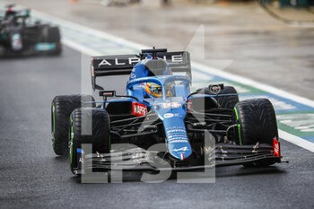 2021-10-09 - 14 ALONSO Fernando (spa), Alpine F1 A521, action during the Formula 1 Rolex Turkish Grand Prix 2021, 16th round of the 2021 FIA Formula One World Championship from October 8 to 10, 2021 on the Istanbul Park, in Tuzla, Turkey - FORMULA 1 ROLEX TURKISH GRAND PRIX 2021, 16TH ROUND OF THE 2021 FIA FORMULA ONE WORLD CHAMPIONSHIP - FORMULA 1 - MOTORS