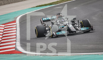 2021-10-09 - 44 HAMILTON Lewis (gbr), Mercedes AMG F1 GP W12 E Performance, action during the Formula 1 Rolex Turkish Grand Prix 2021, 16th round of the 2021 FIA Formula One World Championship from October 8 to 10, 2021 on the Istanbul Park, in Tuzla, Turkey - FORMULA 1 ROLEX TURKISH GRAND PRIX 2021, 16TH ROUND OF THE 2021 FIA FORMULA ONE WORLD CHAMPIONSHIP - FORMULA 1 - MOTORS