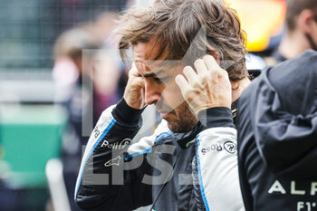 2021-10-10 - ALONSO Fernando (spa), Alpine F1 A521, portrait during the Formula 1 Rolex Turkish Grand Prix 2021, 16th round of the 2021 FIA Formula One World Championship from October 8 to 10, 2021 on the Istanbul Park, in Tuzla, Turkey - FORMULA 1 ROLEX TURKISH GRAND PRIX 2021, 16TH ROUND OF THE 2021 FIA FORMULA ONE WORLD CHAMPIONSHIP - FORMULA 1 - MOTORS