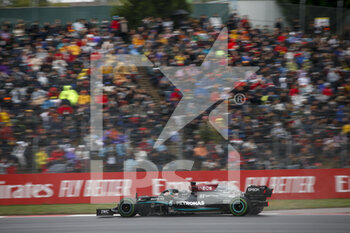 2021-10-10 - 44 HAMILTON Lewis (gbr), Mercedes AMG F1 GP W12 E Performance, action during the Formula 1 Rolex Turkish Grand Prix 2021, 16th round of the 2021 FIA Formula One World Championship from October 8 to 10, 2021 on the Istanbul Park, in Tuzla, Turkey - FORMULA 1 ROLEX TURKISH GRAND PRIX 2021, 16TH ROUND OF THE 2021 FIA FORMULA ONE WORLD CHAMPIONSHIP - FORMULA 1 - MOTORS