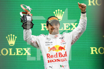 2021-10-10 - PEREZ Sergio (mex), Red Bull Racing Honda RB16B, portrait podium during the Formula 1 Rolex Turkish Grand Prix 2021, 16th round of the 2021 FIA Formula One World Championship from October 8 to 10, 2021 on the Istanbul Park, in Tuzla, Turkey - FORMULA 1 ROLEX TURKISH GRAND PRIX 2021, 16TH ROUND OF THE 2021 FIA FORMULA ONE WORLD CHAMPIONSHIP - FORMULA 1 - MOTORS