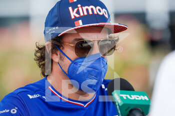 2021-10-21 - ALONSO Fernando (spa), Alpine F1 A521, portrait during the Formula 1 Aramco United States Grand Prix 2021, 17th round of the 2021 FIA Formula One World Championship from October 21 to 24, 2021 on the Circuit of the Americas, in Austin, Texas, United States of American - FORMULA 1 ARAMCO UNITED STATES GRAND PRIX 2021, 17TH ROUND OF THE 2021 FIA FORMULA ONE WORLD CHAMPIONSHIP - FORMULA 1 - MOTORS
