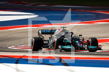 2021-10-22 - 44 HAMILTON Lewis (gbr), Mercedes AMG F1 GP W12 E Performance, action during the Formula 1 Aramco United States Grand Prix 2021, 17th round of the 2021 FIA Formula One World Championship from October 21 to 24, 2021 on the Circuit of the Americas, in Austin, Texas, United States of American - FORMULA 1 ARAMCO UNITED STATES GRAND PRIX 2021, 17TH ROUND OF THE 2021 FIA FORMULA ONE WORLD CHAMPIONSHIP - FORMULA 1 - MOTORS