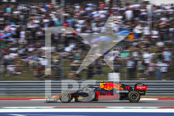 2021-10-22 - 11 PEREZ Sergio (mex), Red Bull Racing Honda RB16B, action during the Formula 1 Aramco United States Grand Prix 2021, 17th round of the 2021 FIA Formula One World Championship from October 21 to 24, 2021 on the Circuit of the Americas, in Austin, Texas, United States of American - FORMULA 1 ARAMCO UNITED STATES GRAND PRIX 2021, 17TH ROUND OF THE 2021 FIA FORMULA ONE WORLD CHAMPIONSHIP - FORMULA 1 - MOTORS