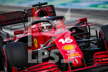 2021-10-23 - 16 LECLERC Charles (mco), Scuderia Ferrari SF21, action during the Formula 1 Aramco United States Grand Prix 2021, 17th round of the 2021 FIA Formula One World Championship from October 21 to 24, 2021 on the Circuit of the Americas, in Austin, Texas, United States of American - FORMULA 1 ARAMCO UNITED STATES GRAND PRIX 2021, 17TH ROUND OF THE 2021 FIA FORMULA ONE WORLD CHAMPIONSHIP - FORMULA 1 - MOTORS