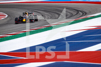 2021-10-23 - 33 VERSTAPPEN Max (nld), Red Bull Racing Honda RB16B, action during the Formula 1 Aramco United States Grand Prix 2021, 17th round of the 2021 FIA Formula One World Championship from October 21 to 24, 2021 on the Circuit of the Americas, in Austin, Texas, United States of American - FORMULA 1 ARAMCO UNITED STATES GRAND PRIX 2021, 17TH ROUND OF THE 2021 FIA FORMULA ONE WORLD CHAMPIONSHIP - FORMULA 1 - MOTORS