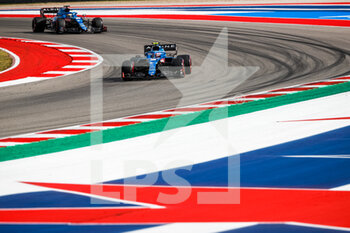 2021-10-23 - 31 OCON Esteban (fra), Alpine F1 A521, 14 ALONSO Fernando (spa), Alpine F1 A521, action during the Formula 1 Aramco United States Grand Prix 2021, 17th round of the 2021 FIA Formula One World Championship from October 21 to 24, 2021 on the Circuit of the Americas, in Austin, Texas, United States of American - FORMULA 1 ARAMCO UNITED STATES GRAND PRIX 2021, 17TH ROUND OF THE 2021 FIA FORMULA ONE WORLD CHAMPIONSHIP - FORMULA 1 - MOTORS