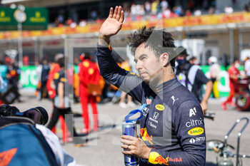 2021-10-24 - PEREZ Sergio (mex), Red Bull Racing Honda RB16B, portrait during the Formula 1 Aramco United States Grand Prix 2021, 17th round of the 2021 FIA Formula One World Championship from October 21 to 24, 2021 on the Circuit of the Americas, in Austin, Texas, United States of American - FORMULA 1 ARAMCO UNITED STATES GRAND PRIX 2021, 17TH ROUND OF THE 2021 FIA FORMULA ONE WORLD CHAMPIONSHIP - FORMULA 1 - MOTORS