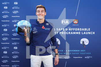 2021-11-04 - FIA Safe & Affordable helmet programme: RUSSELL George (gbr), Williams Racing F1 FW43B, portrait during the Formula 1 Gran Premio De La Ciudad De Mexico 2021, Mexico City Grand Prix, 18th round of the 2021 FIA Formula One World Championship from November 5 to 7, 2021 on the Autodromo Hermanos Rodriguez, in Mexico City, Mexico - FORMULA 1 GRAN PREMIO DE LA CIUDAD DE MEXICO 2021, MEXICO CITY GRAND PRIX, 18TH ROUND OF THE 2021 FIA FORMULA ONE WORLD CHAMPIONSHIP - FORMULA 1 - MOTORS