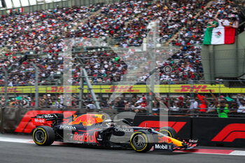 2021-11-05 - 33 VERSTAPPEN Max (nld), Red Bull Racing Honda RB16B, action during the Formula 1 Gran Premio De La Ciudad De Mexico 2021, Mexico City Grand Prix, 18th round of the 2021 FIA Formula One World Championship from November 5 to 7, 2021 on the Autodromo Hermanos Rodriguez, in Mexico City, Mexico - FORMULA 1 GRAN PREMIO DE LA CIUDAD DE MEXICO 2021, MEXICO CITY GRAND PRIX, 18TH ROUND OF THE 2021 FIA FORMULA ONE WORLD CHAMPIONSHIP - FORMULA 1 - MOTORS