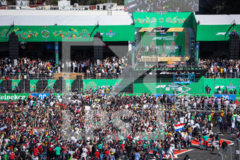 2021-11-07 - podium VERSTAPPEN Max (ned), Red Bull Racing Honda RB16B, HAMILTON Lewis (gbr), Mercedes AMG F1 GP W12 E Performance, PEREZ Sergio (mex), Red Bull Racing Honda RB16B, portrait during the Formula 1 Gran Premio De La Ciudad De Mexico 2021, Mexico City Grand Prix, 18th round of the 2021 FIA Formula One World Championship from November 5 to 7, 2021 on the Autodromo Hermanos Rodriguez, in Mexico City, Mexico - FORMULA 1 GRAN PREMIO DE LA CIUDAD DE MEXICO 2021, MEXICO CITY GRAND PRIX, 18TH ROUND OF THE 2021 FIA FORMULA ONE WORLD CHAMPIONSHIP - FORMULA 1 - MOTORS