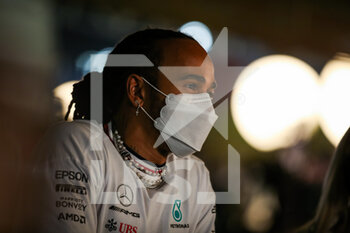 2021-11-18 - HAMILTON Lewis (gbr), Mercedes AMG F1 GP W12 E Performance, portrait during the Formula 1 Ooredoo Qatar Grand Prix 2021, 20th round of the 2021 FIA Formula One World Championship from November 19 to 21, 2021 on the Losail International Circuit, in Lusail, Qatar - FORMULA 1 OOREDOO QATAR GRAND PRIX 2021, 20TH ROUND OF THE 2021 FIA FORMULA ONE WORLD CHAMPIONSHIP - FORMULA 1 - MOTORS