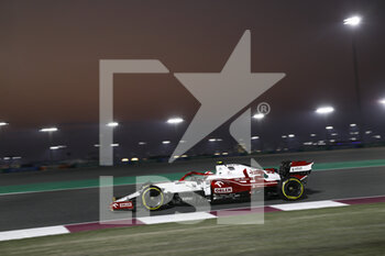 2021-11-19 - GIOVINAZZI Antonio (ita), Alfa Romeo Racing ORLEN C41, action during the Formula 1 Ooredoo Qatar Grand Prix 2021, 20th round of the 2021 FIA Formula One World Championship from November 19 to 21, 2021 on the Losail International Circuit, in Lusail, Qatar - FORMULA 1 OOREDOO QATAR GRAND PRIX 2021, 20TH ROUND OF THE 2021 FIA FORMULA ONE WORLD CHAMPIONSHIP - FORMULA 1 - MOTORS