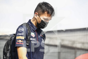 2021-11-19 - ALBON Alex (tha), Test and Reserve Driver of Red Bull Racing, portrait during the Formula 1 Ooredoo Qatar Grand Prix 2021, 20th round of the 2021 FIA Formula One World Championship from November 19 to 21, 2021 on the Losail International Circuit, in Lusail, Qatar - FORMULA 1 OOREDOO QATAR GRAND PRIX 2021, 20TH ROUND OF THE 2021 FIA FORMULA ONE WORLD CHAMPIONSHIP - FORMULA 1 - MOTORS