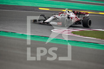 2021-11-19 - GIOVINAZZI Antonio (ita), Alfa Romeo Racing ORLEN C41, action during the Formula 1 Ooredoo Qatar Grand Prix 2021, 20th round of the 2021 FIA Formula One World Championship from November 19 to 21, 2021 on the Losail International Circuit, in Lusail, Qatar - FORMULA 1 OOREDOO QATAR GRAND PRIX 2021, 20TH ROUND OF THE 2021 FIA FORMULA ONE WORLD CHAMPIONSHIP - FORMULA 1 - MOTORS