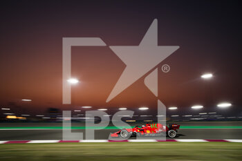 2021-11-19 - 16 LECLERC Charles (mco), Scuderia Ferrari SF21, action during the Formula 1 Ooredoo Qatar Grand Prix 2021, 20th round of the 2021 FIA Formula One World Championship from November 19 to 21, 2021 on the Losail International Circuit, in Lusail, Qatar - FORMULA 1 OOREDOO QATAR GRAND PRIX 2021, 20TH ROUND OF THE 2021 FIA FORMULA ONE WORLD CHAMPIONSHIP - FORMULA 1 - MOTORS