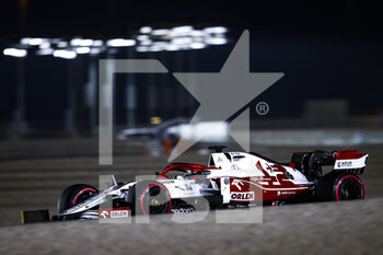 2021-11-19 - 07 RAIKKONEN Kimi (fin), Alfa Romeo Racing ORLEN C41, action during the Formula 1 Ooredoo Qatar Grand Prix 2021, 20th round of the 2021 FIA Formula One World Championship from November 19 to 21, 2021 on the Losail International Circuit, in Lusail, Qatar - FORMULA 1 OOREDOO QATAR GRAND PRIX 2021, 20TH ROUND OF THE 2021 FIA FORMULA ONE WORLD CHAMPIONSHIP - FORMULA 1 - MOTORS