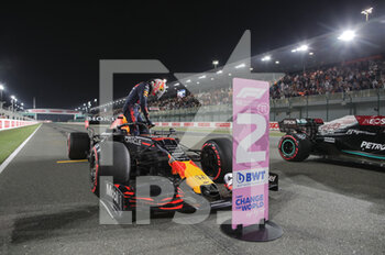 2021-11-20 - VERSTAPPEN Max (ned), Red Bull Racing Honda RB16B, portrait during the Formula 1 Ooredoo Qatar Grand Prix 2021, 20th round of the 2021 FIA Formula One World Championship from November 19 to 21, 2021 on the Losail International Circuit, in Lusail, Qatar - FORMULA 1 OOREDOO QATAR GRAND PRIX 2021, 20TH ROUND OF THE 2021 FIA FORMULA ONE WORLD CHAMPIONSHIP - FORMULA 1 - MOTORS